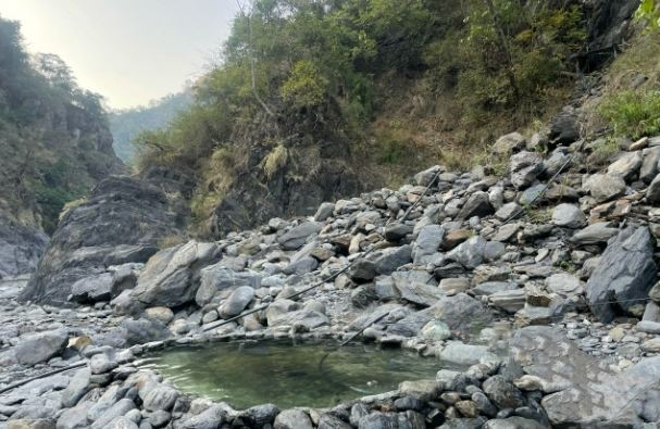 六龜溫泉：熱門泡湯點評比、省錢攻略與周邊深度玩法全解析 post thumbnail image